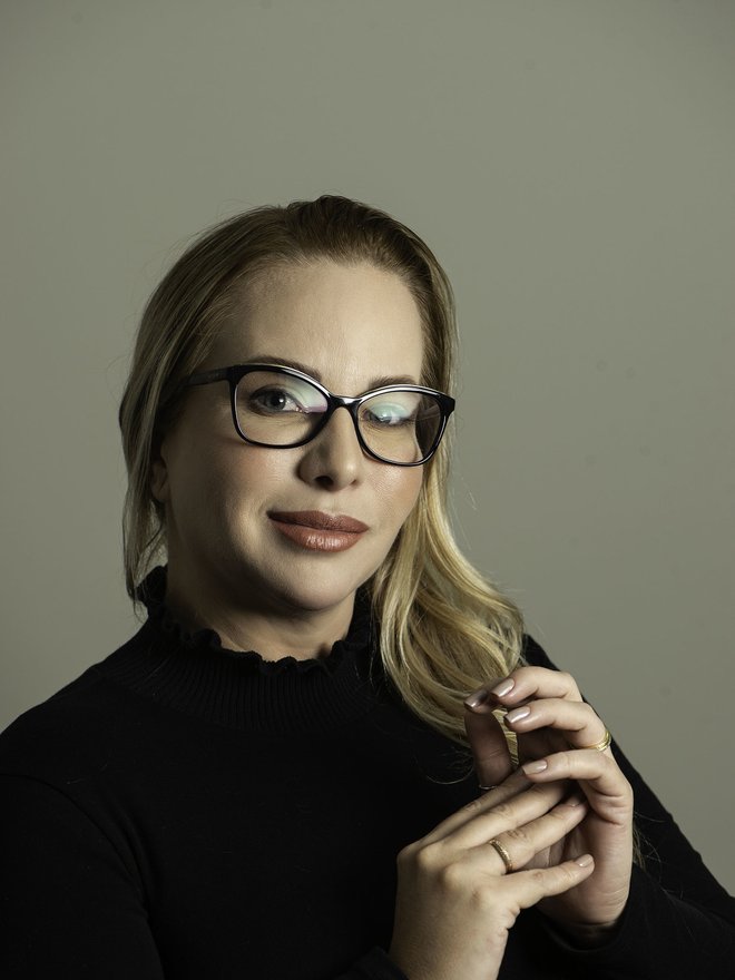 Retrato da terapeuta de massagem terapêutica