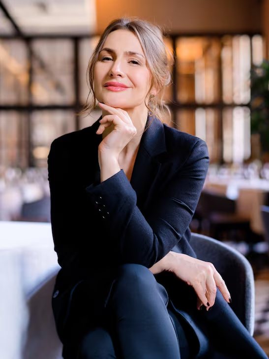 Retrato da terapeuta de relaxamento e aromaterapia